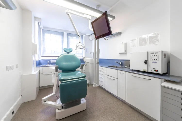 Arundel Lodge Dental Surgery Ltd - Dental clinic in Dorking