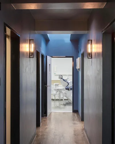 White & Co. Dentist at Battersea Rise - Dental clinic in London