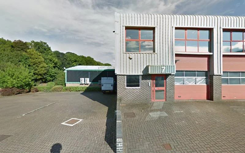 Beeveejay - Dentist in Watford