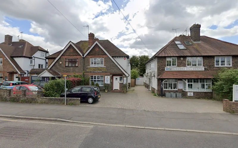 Dr. Ali Nankali - Dentist in Burgess Hill