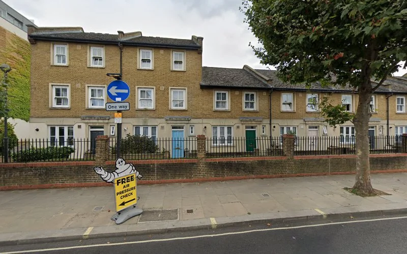 Dr. Angelo Zavattini | Endodontist - Endodontist in London