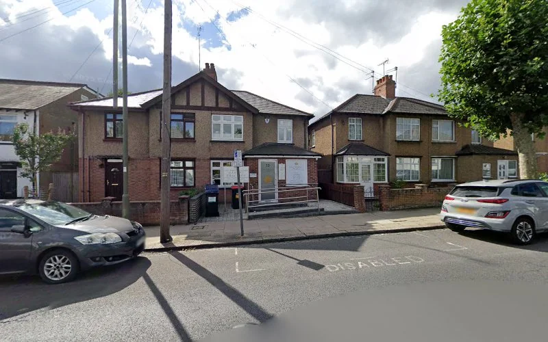 East Barnet Village Dental Practice - Dental clinic in Barnet