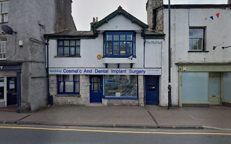 Cosmatic and dental implant surgery - Dental clinic in Kendal