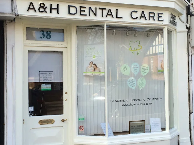 A & H Dental Care - Dentist in Warwick