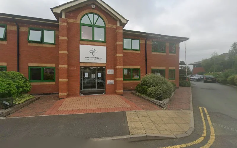 James Russell Dentist - Dental clinic in Shrewsbury