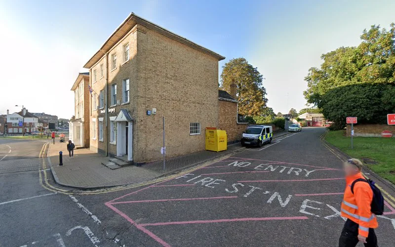 Le Roux Dental @ Old Bank House Dental Surgery - Dental clinic in Leighton Buzzard