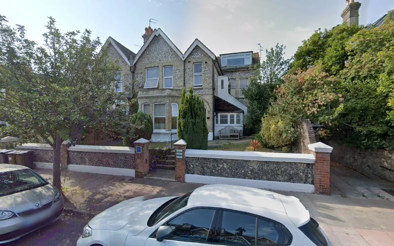 Mr J P C Hyder - Hyder Jonathan Paul Christian - Dentist in Eastbourne