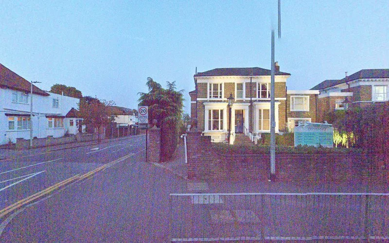 Woodbury Practice - Dental clinic in London