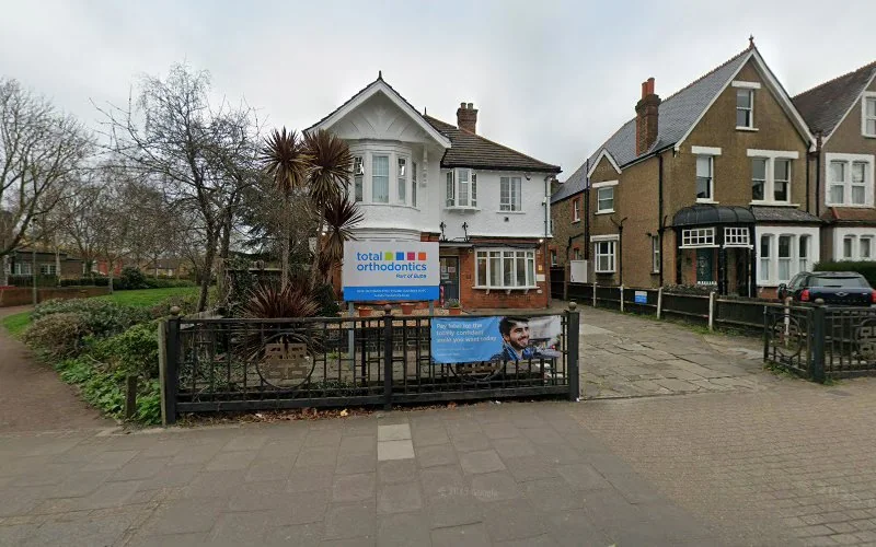 Pearson K J - Dental clinic in Beckenham