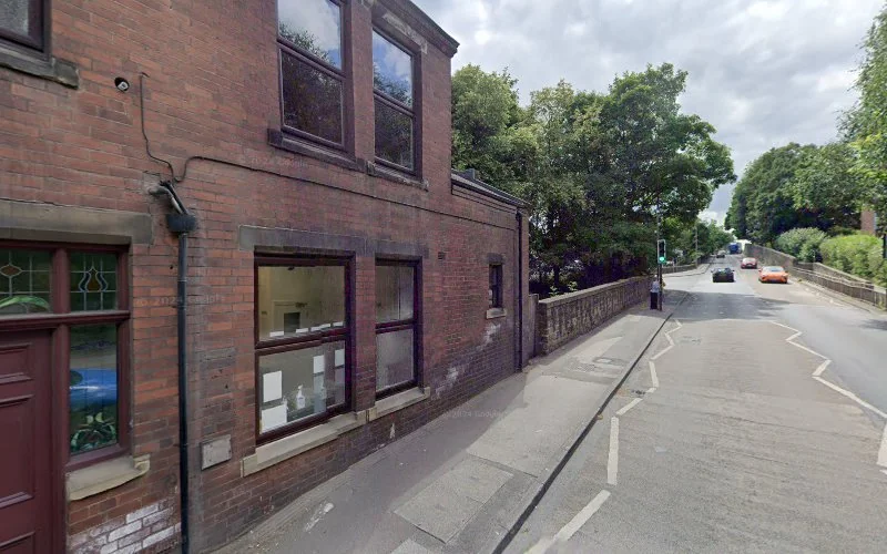 Dr Fayaz Ladak - Dental clinic in Pontefract