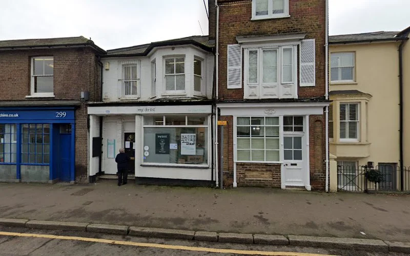 Sher Sue - Dental clinic in Berkhamsted