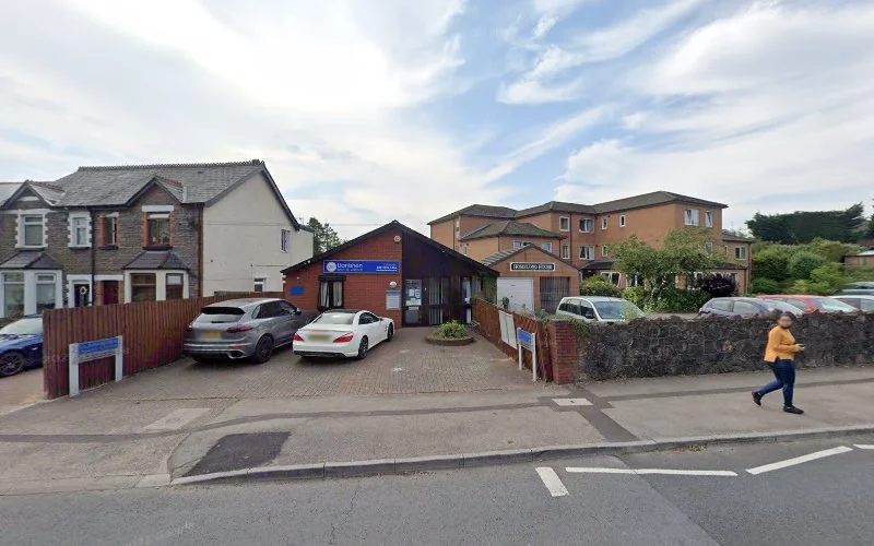 Seaman R W - Dental clinic in Cardiff