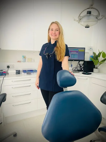 Pure Smiles Dental Hygiene Clinic, Fulham - Dental clinic in London