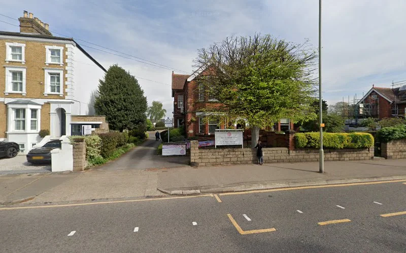 Dental Health Care - Dental clinic in Hertford