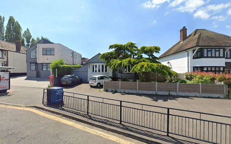 Dr S Shah - Leigh Dental Centre - Dentist in Leigh-on-Sea