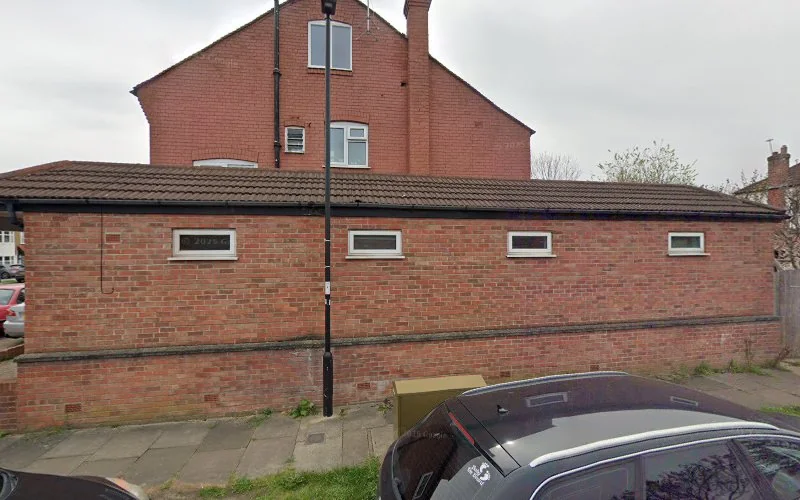 Karyatis Dental Care - Dentist in London