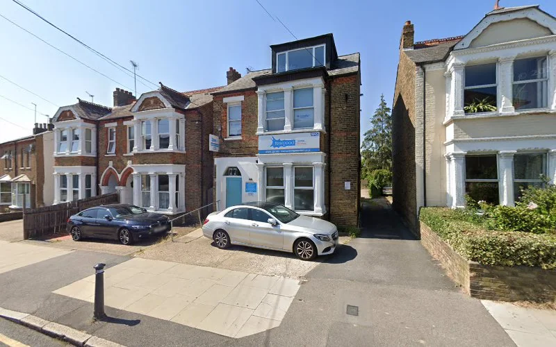 Uxbridge Orthodontics | NHS Child & Adult Braces | Invisalign | Orthodontic Specialist Service - Orthodontist in Uxbridge