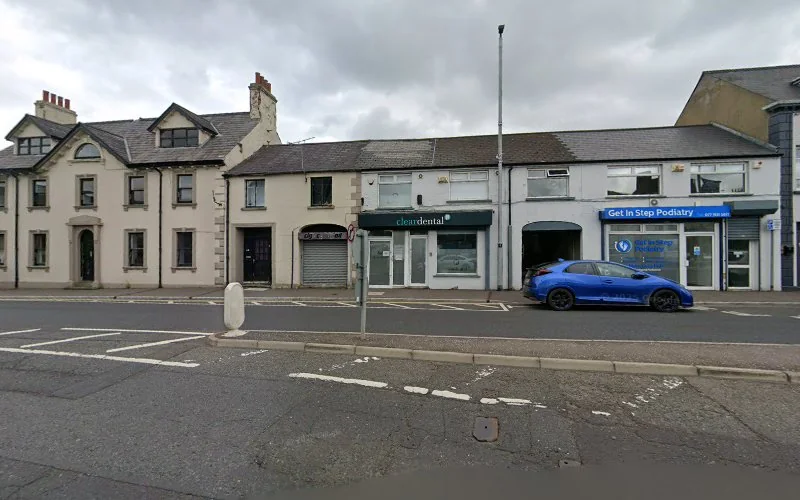 Clear Dental, Henry Street