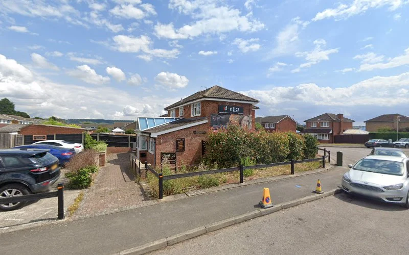Identics - Dental clinic in Maidstone