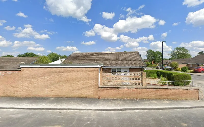 Dr S Khazenifar - Khazenifar S - Dentist in Sheffield