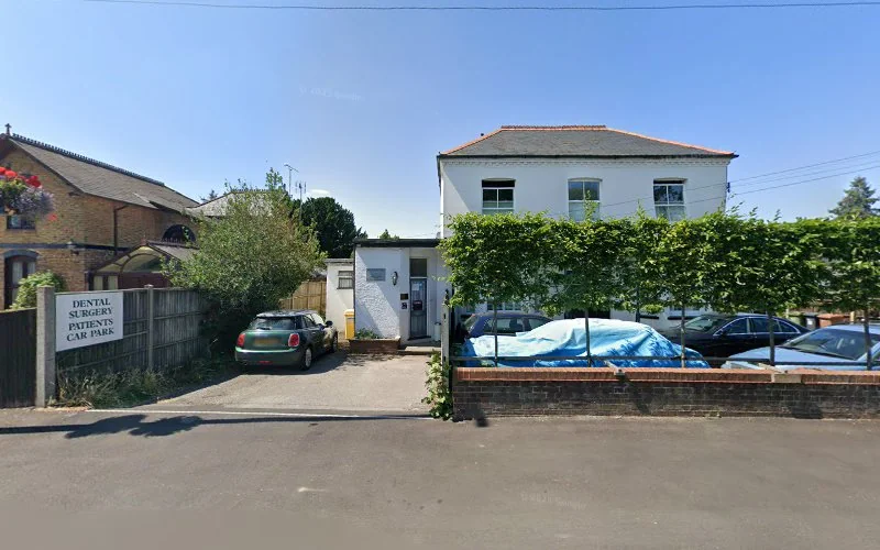 Ash Vale Dental Surgery - Dental clinic in Aldershot