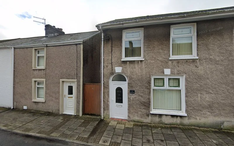 Bridgend Dental Laboratory - Dental laboratory in Bridgend