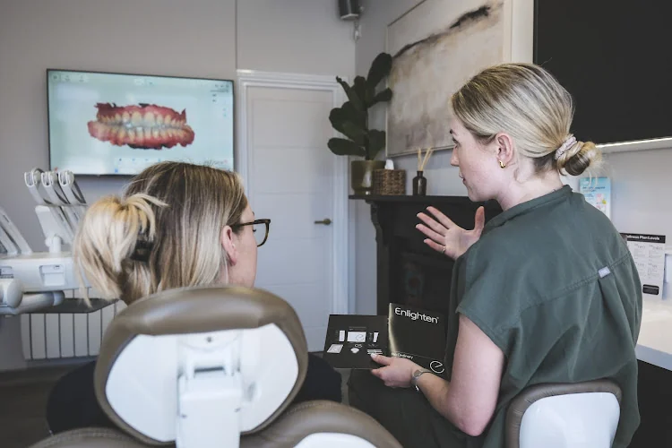 Thornbury Dental Wellness Clinic & Implant Centre - Dentist in Bristol