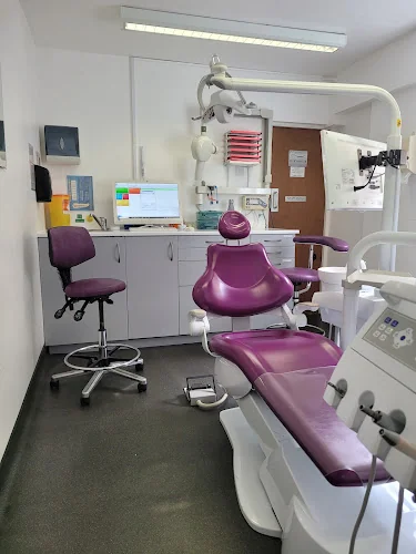 Silveroaks Dental Surgery - Dental clinic in Milton Keynes