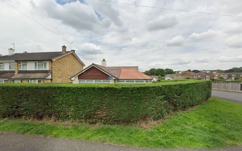 Chrystalise - Cosmetic dentist in Waterlooville