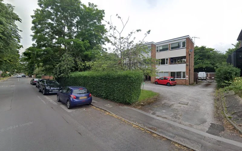 Peerbux B - Dentist in Birmingham