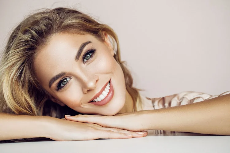 Flossbar - Cosmetic dentist in Troon