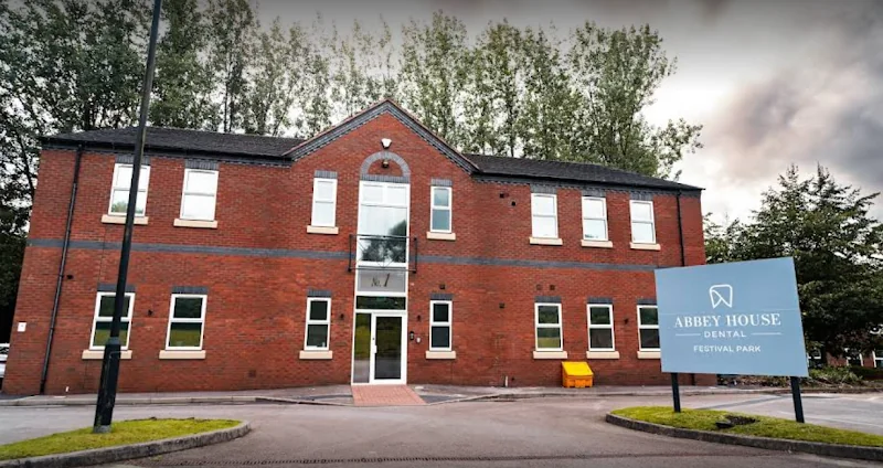 The247dentist - Stoke-on-Trent - Emergency dental service in Stoke-on-Trent