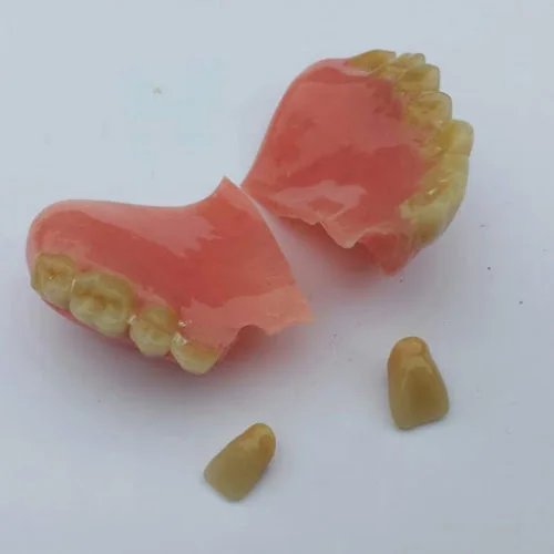 Derek Phippen Dental Technician - Dental laboratory in Ledbury