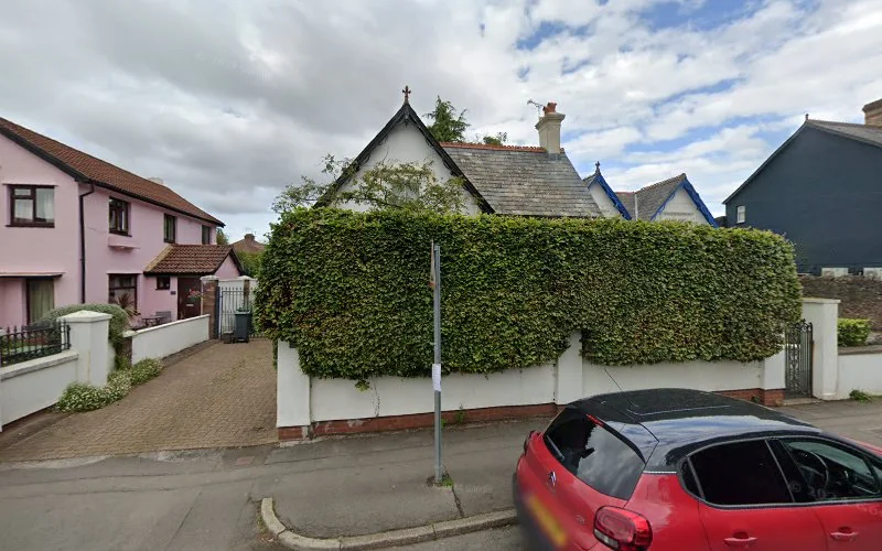 Bowen H R & Associates - Dental clinic in Cardiff