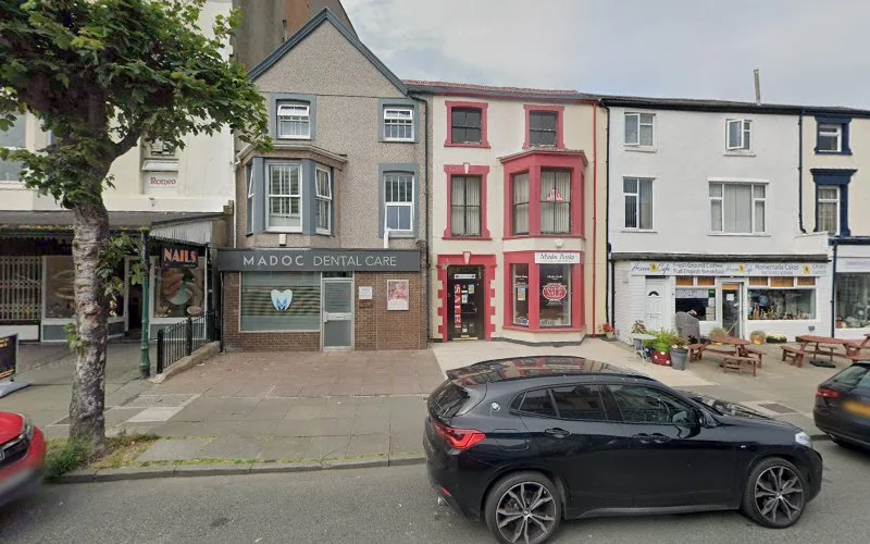 Stevenson C - Dental clinic in Llandudno