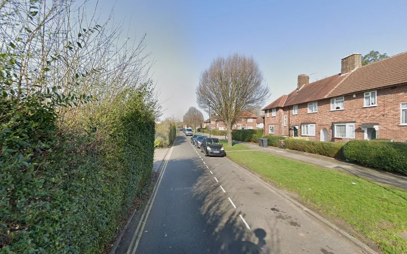 Mr R Abadian - Abadian R - Dentist in London