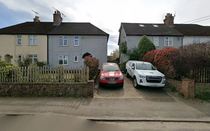 Shaun Greaves - Dentist in Godalming