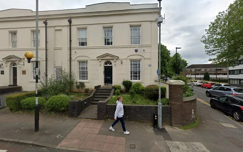 SUTTON DENTAL & IMPLANT CLINIC LIMITED - Dental clinic in Birmingham