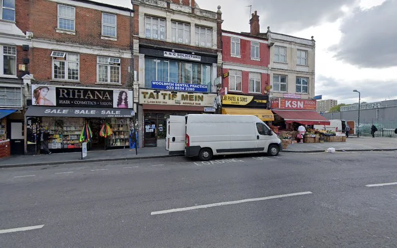 Woolwich Dental Practice - Dental clinic in London