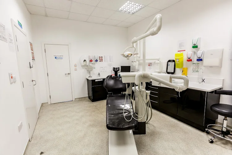 Leigh Road Dental - Dentistry For You (Private) - Dental clinic in Leigh-on-Sea