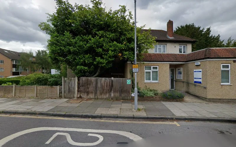 The Dentist @ KT3 - Dental clinic in New Malden