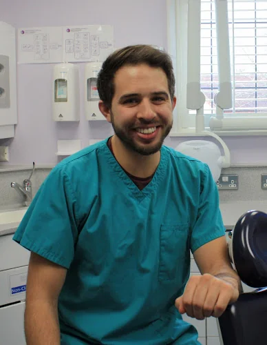 Hertfordshire Centre For Dentistry - Dental clinic in Harpenden