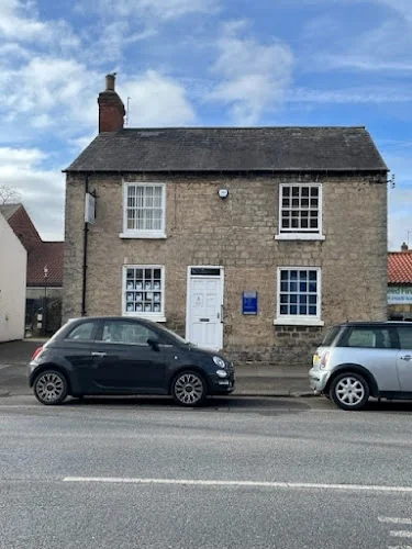 Genix Healthcare Dental Clinic (Tickhill) - Dentist in Doncaster