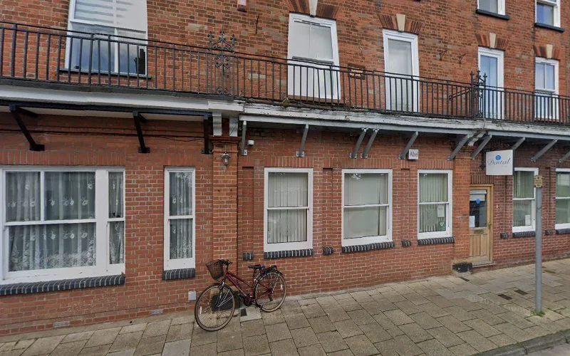 The Dental Lounge by Cheryl Frost - Dental clinic in Lowestoft