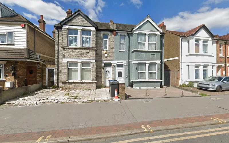 Catherine McCarthy - Dental clinic in South Croydon