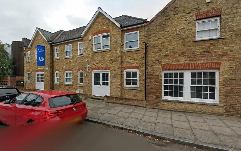 Kingston Bridge Orthodontic - Dental clinic in Kingston upon Thames