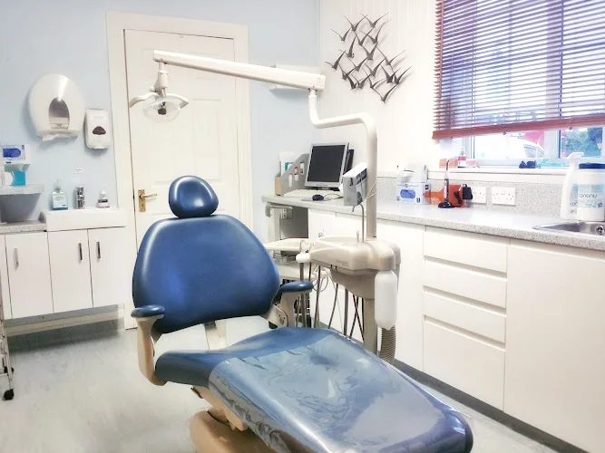 Fourways Dental Clinic - Dentist in Romford