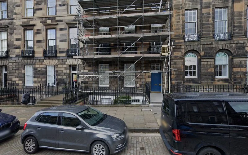 Garth McApline B D S & Kenneth Keenan B D S - Dental clinic in Edinburgh