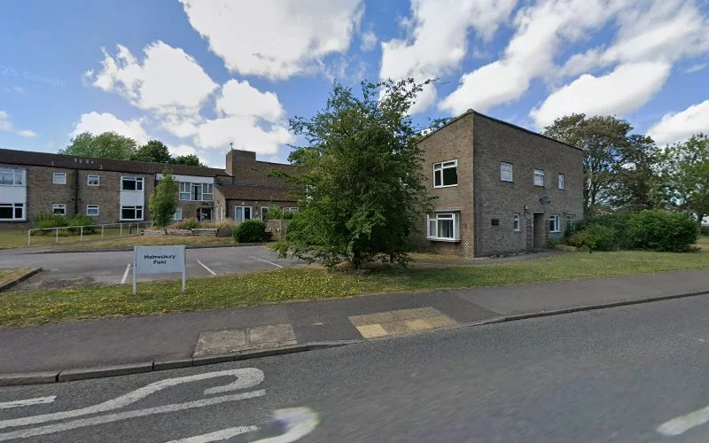 Nader Amir - Dental clinic in Basingstoke