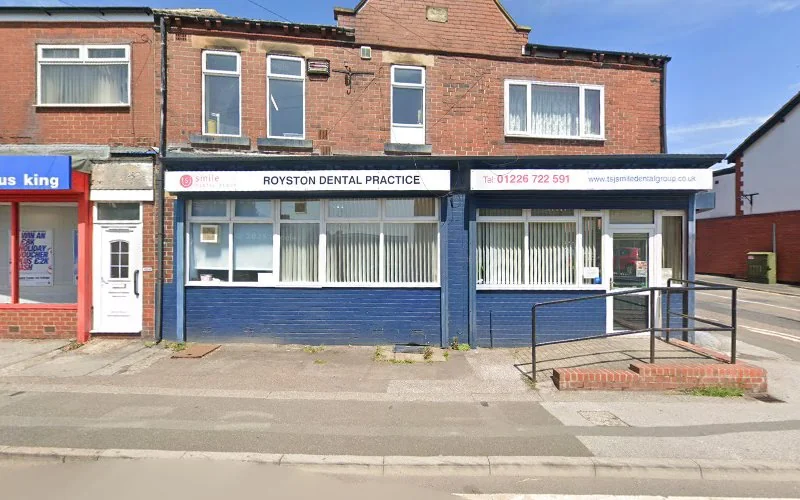 Royston Dental Practice - Dental clinic in Barnsley
